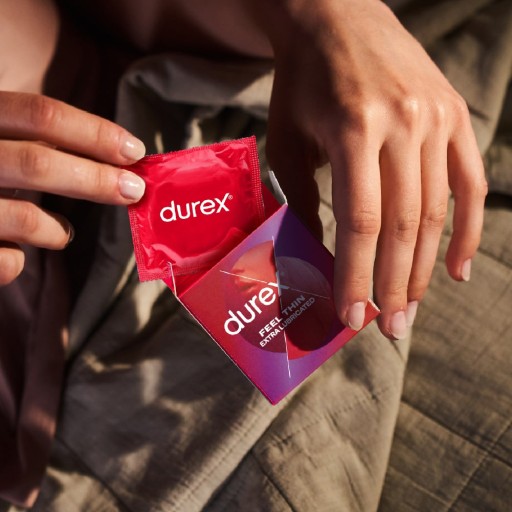 Kondómy DUREX FETHERLITE ELITE, dodatočne zvlhčené, tenké, 3 ks.