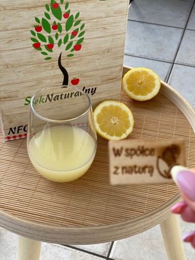 CITRÓNOVÁ ŠŤAVA 100% LISOVANÁ NFC V 300ML FĽAŠI