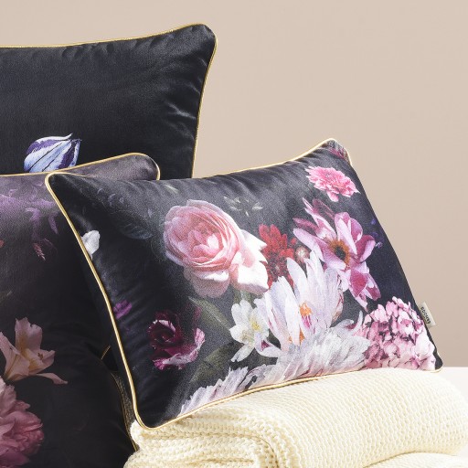 Dekoračná obliečka na vankúš jasiek 45x45 Room99 s kvetmi Zalya