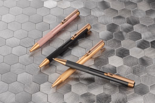 POLOGÉLOVÉ AUTOMATICKÉ GULIČKOVÉ PERO, elegantné a štýlové