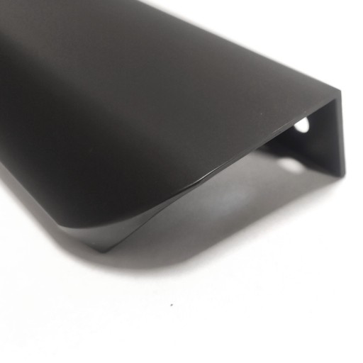 FE6 nábytková úchytka MATTE BLACK 116mm/96mm