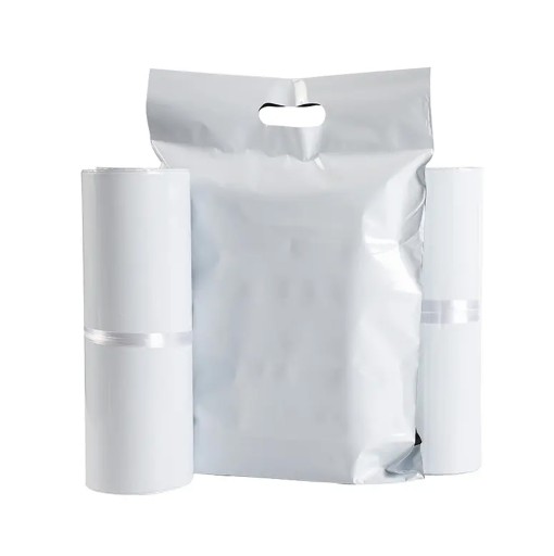 BIELE KURIÉRSKE FÓLIOVÉ BALENIA S RÚČKOU 260x350+70 50 ks