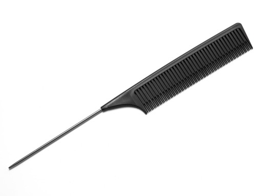 Kadernícky hrebeň na melír, temný a balayage, čierny