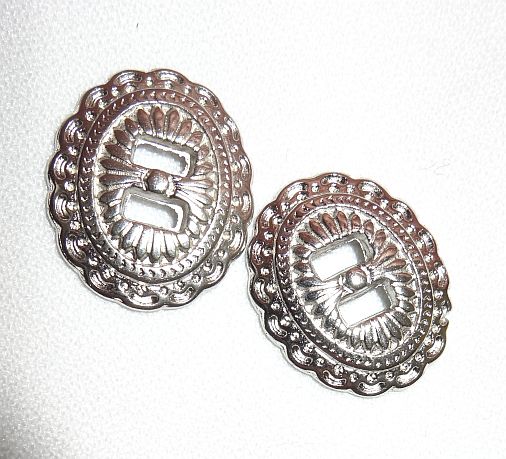 CONCHO Oválne mini 23x27mm lesklý nikel, gombíkové WESTERN tielko chlpy