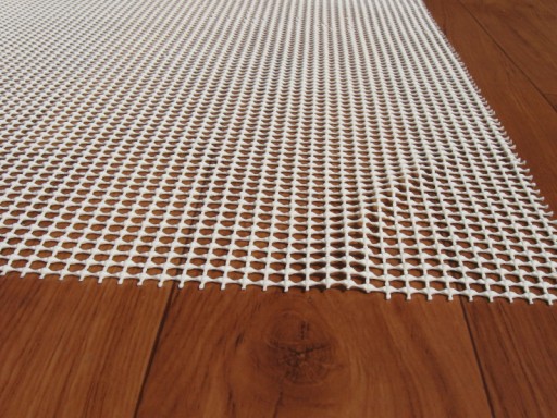 Protišmyková podložka pod koberec 60x100cm sieťka