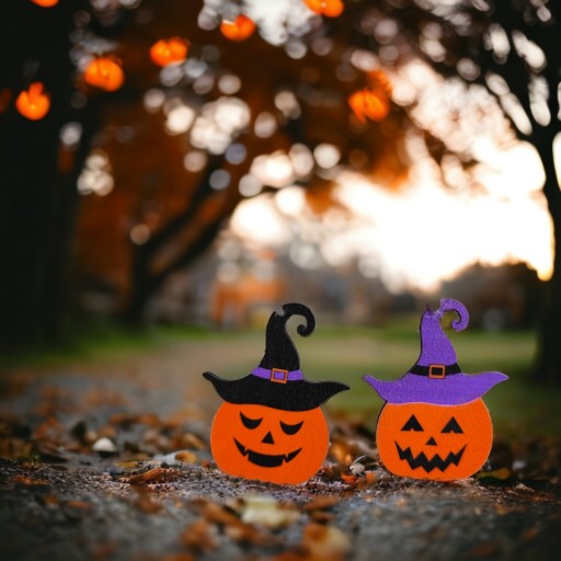 Halloweenske tekvice, tekvicové prívesky, preglejka, 8 ks.