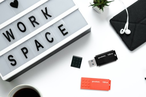 Pendrive GOODRAM 64 GB UME2 USB 2.0 žltý