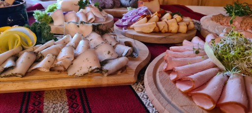 Domáca slaná slanina s bylinkami a cesnakom Swojskie Wędliny 400 g