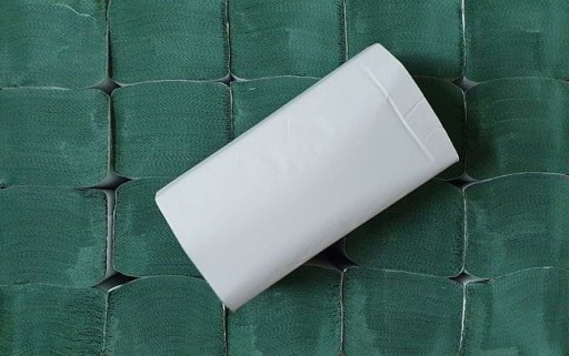 Papierová utierka skladaný papier ZZ 100% recyklovaný papier 200 ks Zelená