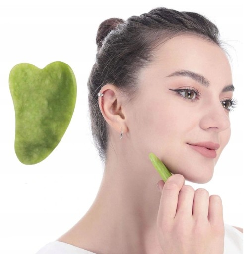 KAMEŇOVÝ MASÁŽ NA TVÁR GUA SHA TALE JADE