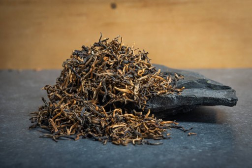 Ušľachtilý čierny listový čaj GOLDEN MONKEY Yunnan zlatá špička 50 g