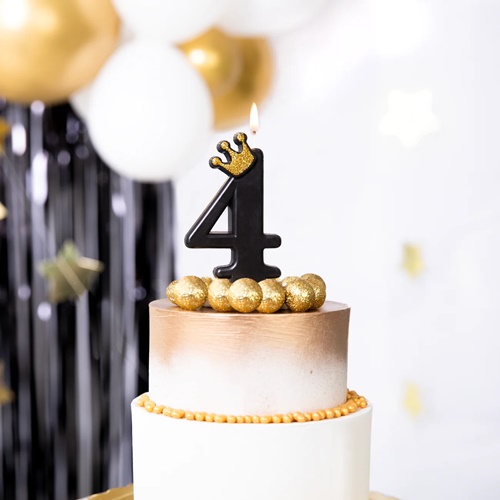 NARODENINOVÁ TORTA ČÍSLO 4 KORUNKA ČIERNA