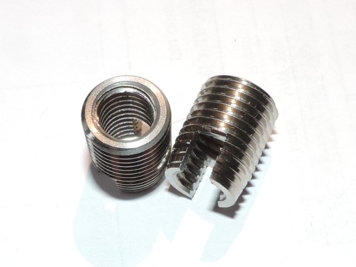 Objímka na opravu závitu M12 x1,75 22mm NEREZ NEREZ
