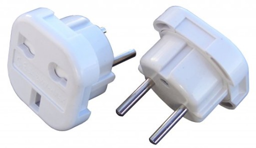 ADAPTÉR UK to PL POLISH PLUG ANGLICKO ZÁSUVKA BIELA