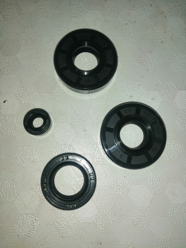 TESNENIA SIMERINGI ROMET KOMAR OGAR MOTOR ROCKER