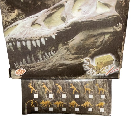 Vykopávky kostra dinosaura fosílna šedá