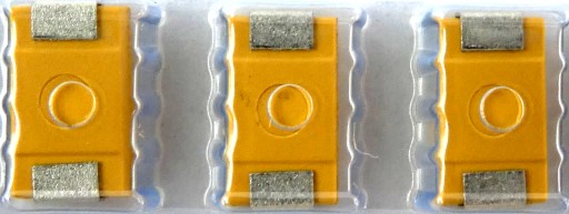 Tantal 47uF 10V DC 10% 10ks.