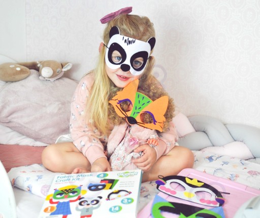 KREATÍVNA SÚPRAVA DIY MASiek Urob si sám 4ks WOOPIE