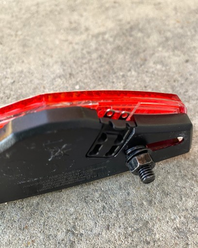 XLC CL-R18 LED zadné nosičové svietidlo 50/80 mm pripravené na E-Bike
