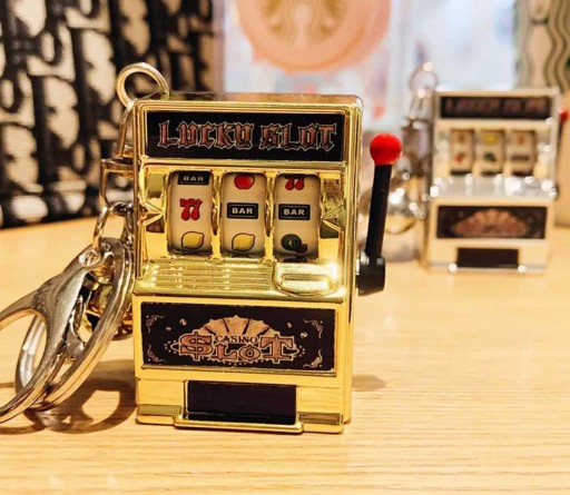Mini hracie automaty JEDNORUKÝ BANDIT KĽÚČENKA CASINO MACHINE