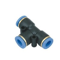 T-kus PE06, zásuvný konektor, 6mm hadica