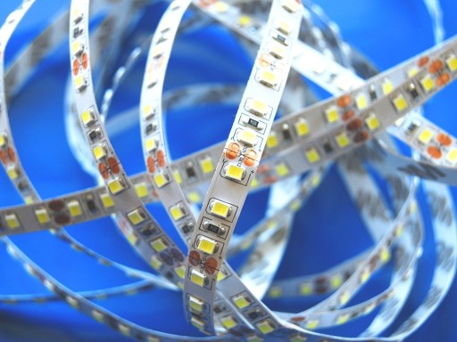 PREMIUM 60 LED 2835 pásik 1m NEUTRÁLNY Biely 11W