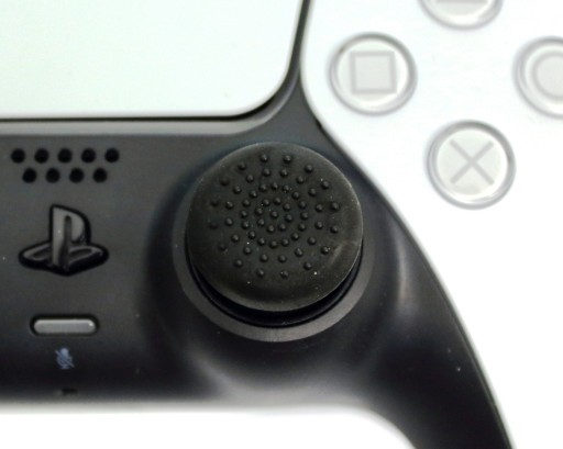 IRIS 4x TPU kryt gripov pre analógové palice PS5 PS4 Xbox 360 čierny