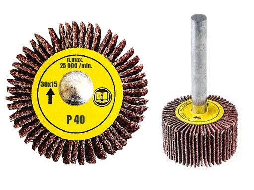 BRÚSNY KOTOÚČ S KLAPKOVOU BRÚSOU NA STOPKE PRE VŔTAČKU 30x15 GR. 40 PL