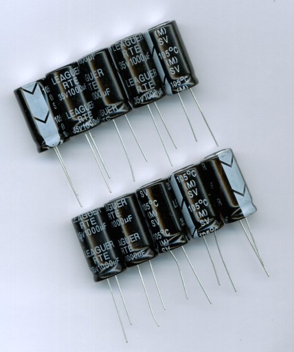 1000uF 35V NÍZKY ESR 1000 µF 35 V (10 KS) ELEKTROLYTICKÝ KONDENZÁTOR