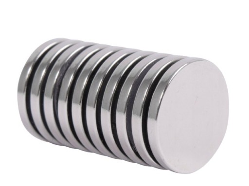 SUPER SILNÝ NEODYMOVÝ MAGNET 22X1,5mm KRYTÝ MAGNET
