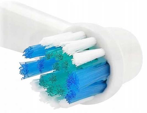 12x NÁHRADNÁ HLAVICE KEFEK ORAL-B FLEXI, BIELA