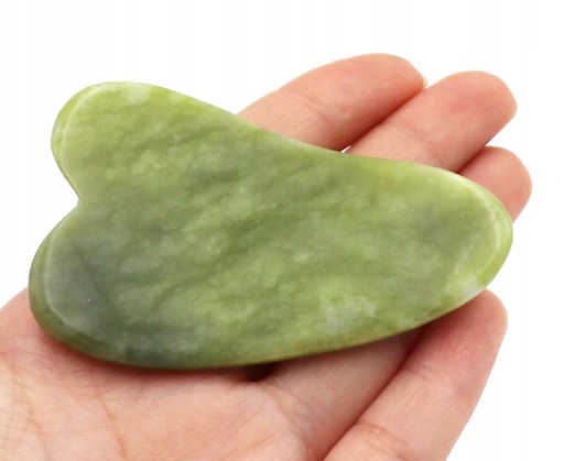 JADEITOVÁ GUA SHA KAMEŇOVÁ MASÁŽNA TANIEČKA NA TVÁR