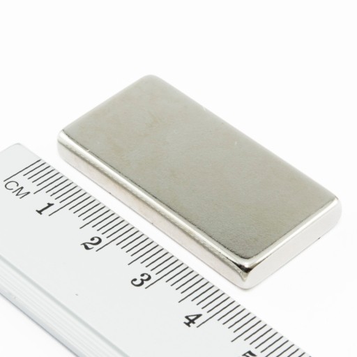 NEODYMOVÝ TANIEROVÝ MAGNET 40x20x5 - 1 KUS VEĽMI PEVNÝ