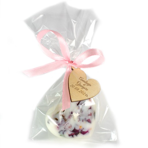 Sójová sviečka ako ďakovný darček pre svadobných hostí