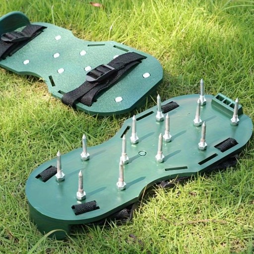 AERATOR Vertikutátor na TRÁVNIKY PREVZDUŠŇOVANIE VEĽKÉ OSTRE do topánok AREATOR