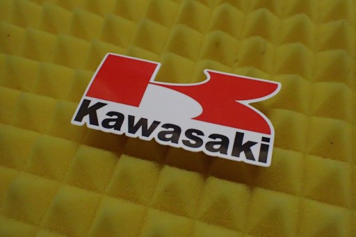 NÁLEPKA KAWASAKI NÁLEPKA 8,5 x 4,4 cm