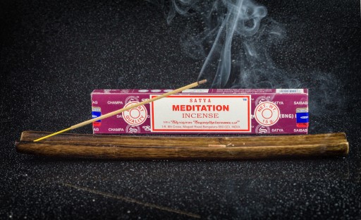 NAG CHAMPA SATYA POLLEN vonné tyčinky 15g Meditácia