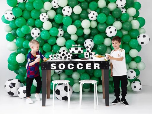Obrúsky FUTBAL Futbal White Black Birthday Party Fan 20 ks.