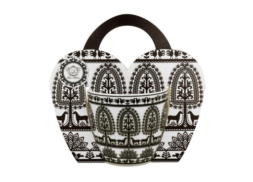 Veľký porcelánový hrnček 460 ml Kurpiowski v darčekovom košíku 1874
