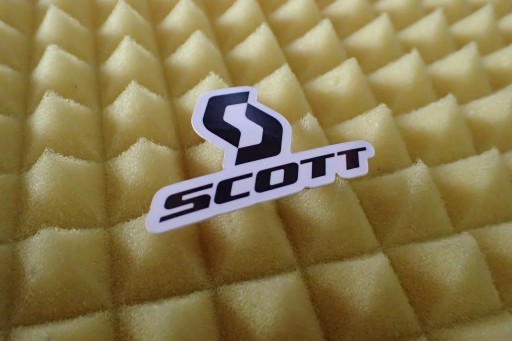 NÁLEPKA SCOTT NÁLEPKA 5,6 x 3,7 cm