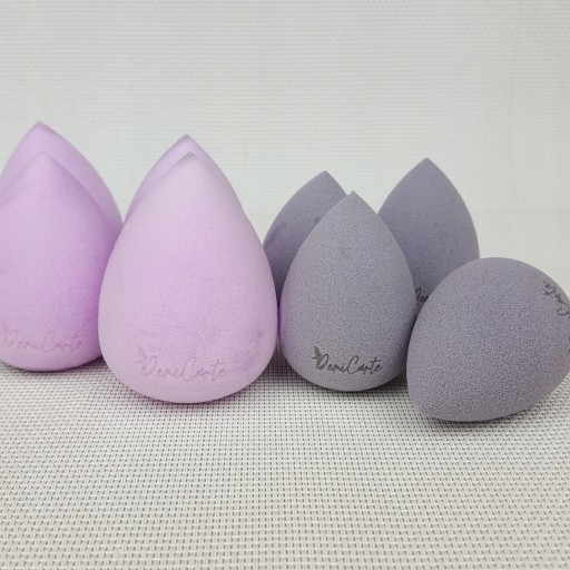 FARBU ZMENUJÚCA MAKEUP BLENDER HUBKA