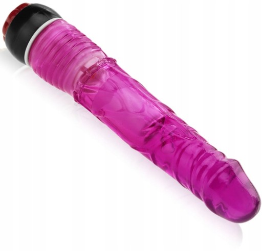 DILDO PENIS S VIBRÁCIAMI HÚBA NA ŽENSKEJ VAGÍNE