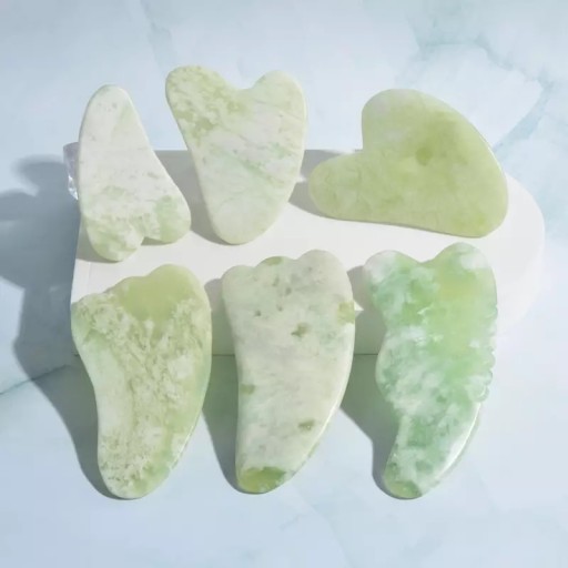 Nefritový kameň pre masáž tváre Gua Sha
