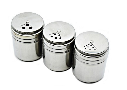 TURISTICKÁ OCEĽOVÁ SOĽNIČKA A PAPRIKA