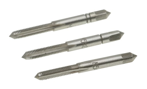 METRICKÉ ZÁVITNÍKY M5 x 0,8 mm ZÁVITNÍKY 3 ks