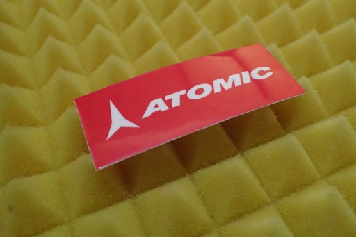 NÁLEPKA ATOMIC STICKER 7,6 x 3 cm