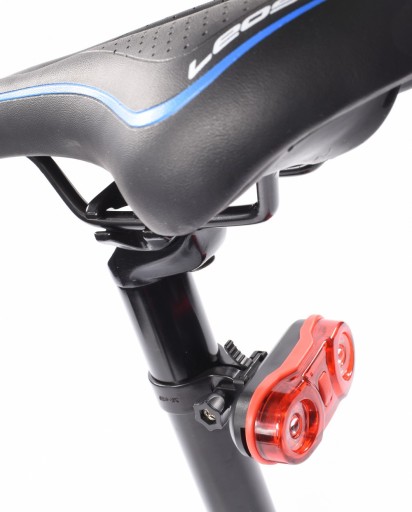 Leoshi LED zadné svetlo na bicykel 2x0,5W 2xAAA