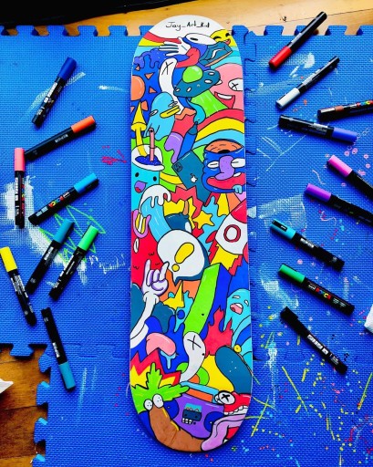 Grafitový popisovač Posca PC-5M s plagátovou farbou