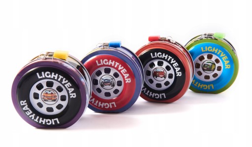 KRABIČKA NA PNEUMATIKY NA PRASIATKO S VISIACÍM ZÁMKOM RÔZNE FARBY