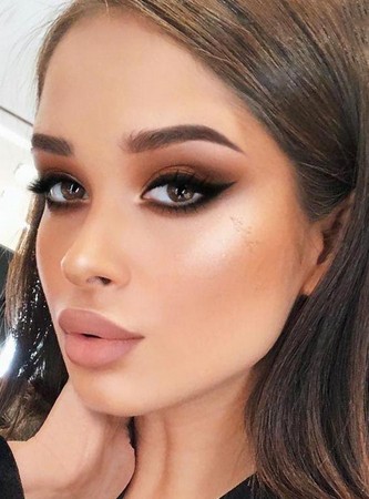 P146 HULU PERFECT CAT EYE FOXY EYES BRUSH LINE